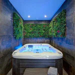 Jacuzzi, 3 Min, Bed & Breakfast